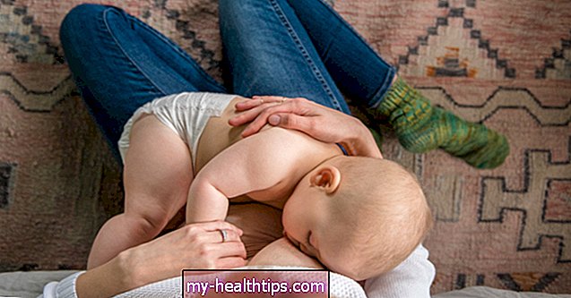 स्तन शिशुओं में कब्ज: लक्षण, कारण और उपचार
