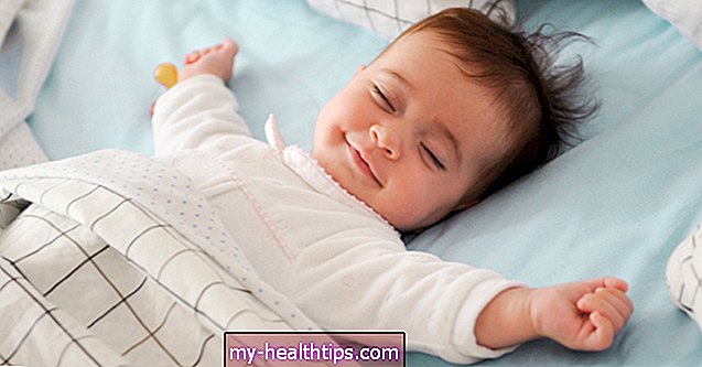जब बेबी एक कंबल के साथ सो सकता है?