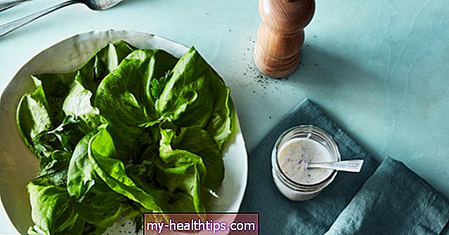 8 paprasti ir sveiki salotų padažai