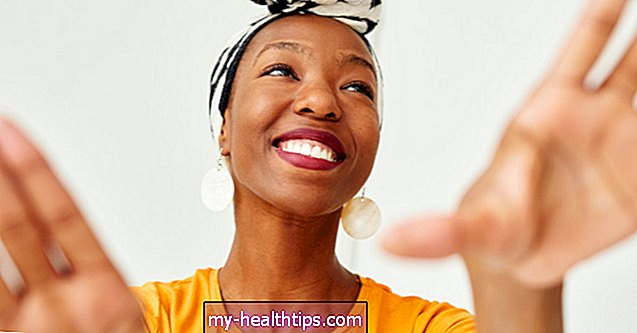 स्तन कैंसर के उपचार के दौरान आपका आत्मविश्वास बढ़ाने के 7 तरीके